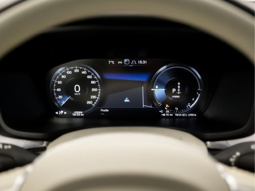 Volvo  V60 2.0 T6 Recharge AWD Inscription Automaat 340Pk (APPLE CARPLAY, GROOT NAVI, DUAL TONE STUUR, STUUR... ActivLease financial lease