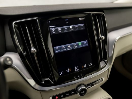 Volvo  V60 2.0 T6 Recharge AWD Inscription Automaat 340Pk (APPLE CARPLAY, GROOT NAVI, DUAL TONE STUUR, STUUR... ActivLease financial lease