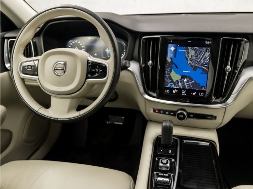 Volvo  V60 2.0 T6 Recharge AWD Inscription Automaat 340Pk (APPLE CARPLAY, GROOT NAVI, DUAL TONE STUUR, STUUR... ActivLease financial lease
