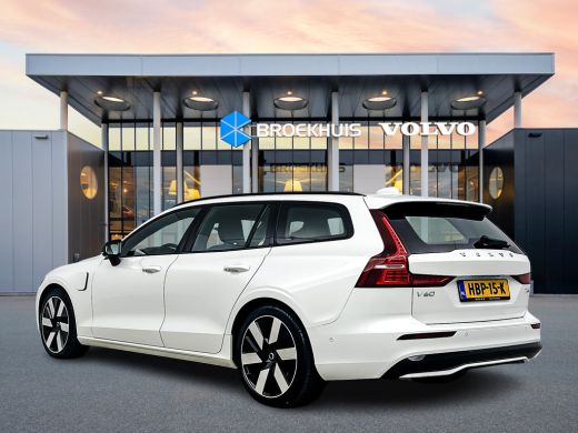 Volvo  V60 T6 Recharge Ultra Dark | 19" | Sportstoelen | Trekhaak | Panoramadak | 360 Camera | Harman Kardon... ActivLease financial lease