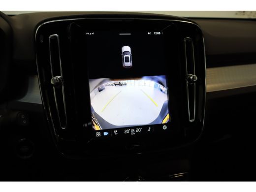 Volvo  XC40 B4 197PK Plus Dark | HK Audio | Memory | Trekhaak | Stoel&Stuur Verw. | Adap Cruise | Blis ActivLease financial lease