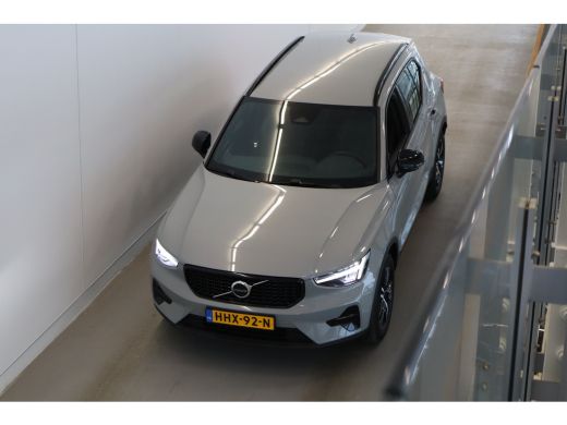 Volvo  XC40 B4 197PK Plus Dark | HK Audio | Memory | Trekhaak | Stoel&Stuur Verw. | Adap Cruise | Blis ActivLease financial lease