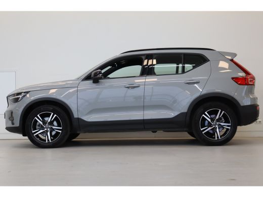 Volvo  XC40 B4 197PK Plus Dark | HK Audio | Memory | Trekhaak | Stoel&Stuur Verw. | Adap Cruise | Blis ActivLease financial lease
