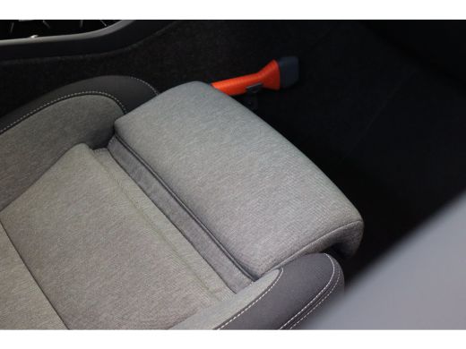 Volvo  XC40 B4 197PK Plus Dark | HK Audio | Memory | Trekhaak | Stoel&Stuur Verw. | Adap Cruise | Blis ActivLease financial lease