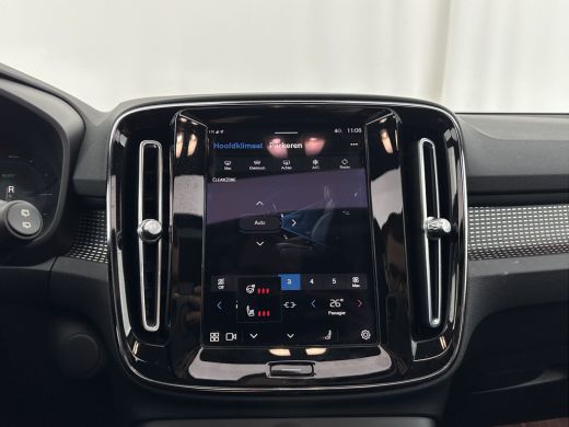 Volvo  XC40 Recharge P8 AWD R-Design [ 3-Fase ] {SOH-90%} (INCL-BTW) Aut. *PANO | LEATHER-ALCANTARA | ADAPTIV... ActivLease financial lease