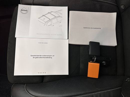 Volvo  XC40 Recharge P8 AWD R-Design [ 3-Fase ] {SOH-90%} (INCL-BTW) Aut. *PANO | LEATHER-ALCANTARA | ADAPTIV... ActivLease financial lease