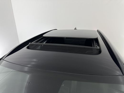 Volvo  XC40 Recharge P8 AWD R-Design [ 3-Fase ] {SOH-90%} (INCL-BTW) Aut. *PANO | LEATHER-ALCANTARA | ADAPTIV... ActivLease financial lease