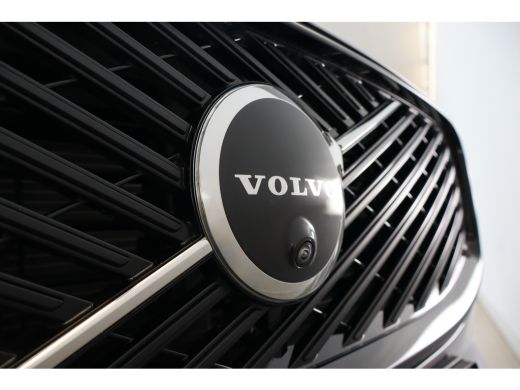 Volvo  XC60 T6 350PK Ultra Dark FaceLift! | Luchtvering | Trekhaak | HK Audio | Memory ActivLease financial lease