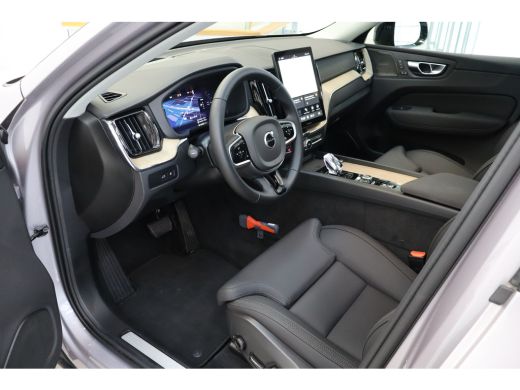 Volvo  XC60 T6 350PK Ultra Dark FaceLift! | Luchtvering | Trekhaak | HK Audio | Memory ActivLease financial lease