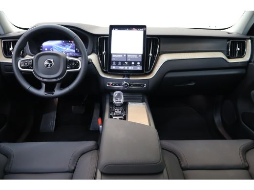 Volvo  XC60 T6 350PK Ultra Dark FaceLift! | Luchtvering | Trekhaak | HK Audio | Memory ActivLease financial lease