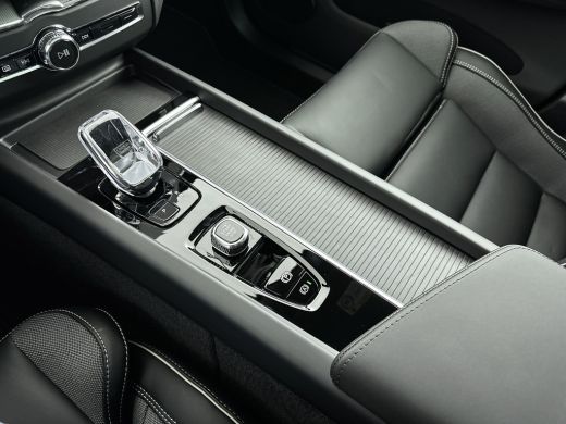 Volvo  XC60 T8 Recharge Ultra Black Edition | 21" | Panoramadak | Head-up | Harman Kardon | 360 Camera | Elek... ActivLease financial lease