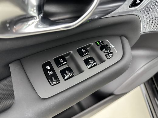 Volvo  XC90 T8 Recharge Ultra Black Edition Executive | 22" | Gelaagd & Getint glas | Luchtvering | Bowers & ... ActivLease financial lease