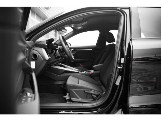 Audi A3 Sportback 30 TFSI Pro Line | Adaptive Cruise Control | Carplay ActivLease financial lease