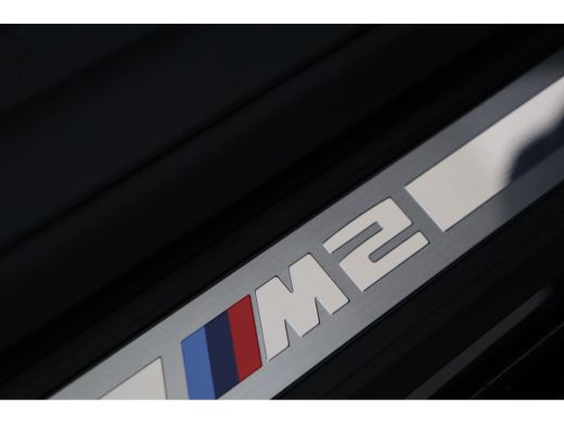 BMW 2 Serie M2 Automaat / Akrapovic Uitlaat / M Carbon kuipstoelen / M Drive Professional / Harman Kardon / M... ActivLease financial lease