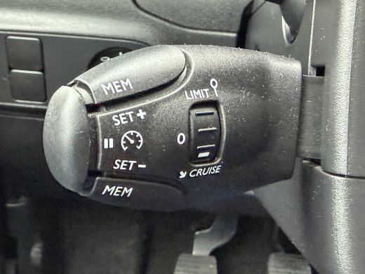 Citroën C3 110pk Shine (Keyless Entry - Camera - Navigatie - Automatische Airco - LED - Apple Carplay) ActivLease financial lease