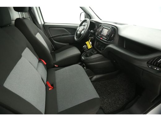 Fiat Dobl&ograve; 1.6 MJ ECO JET 105PK | Euro6 | 3-Zits | Airco | Cruise | Trekh. | Navigatie ActivLease financial lease