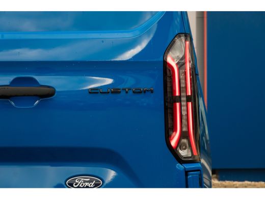 Ford E-Transit Custom V710 340 L2H1 Trend | Trekhaak+2300kg trekgewicht! | Cruise control | Navi | Camera | LED | Direc... ActivLease financial lease