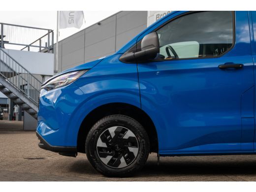 Ford E-Transit Custom V710 340 L2H1 Trend | Trekhaak+2300kg trekgewicht! | Cruise control | Navi | Camera | LED | Direc... ActivLease financial lease