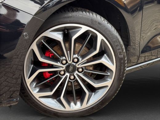 Ford Focus Wagon 1.0 Hybrid ST Line X | Pano | Adap. Cruise | Winter Pack | Apple Carplay ActivLease financial lease