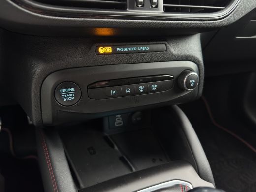 Ford Focus Wagon 1.0 Hybrid ST Line X | Pano | Winter Pack | Adap. Cruise | Navigatie | Carplay ActivLease financial lease