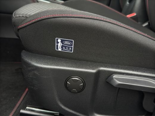 Ford Focus Wagon 1.0 Hybrid ST Line X | Pano | Winter Pack | Adap. Cruise | Navigatie | Carplay ActivLease financial lease