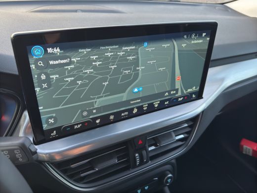 Ford Focus Wagon 1.0 Hybrid Titanium X | Winter Pack | Camera | Cruise Control | Keyless ActivLease financial lease