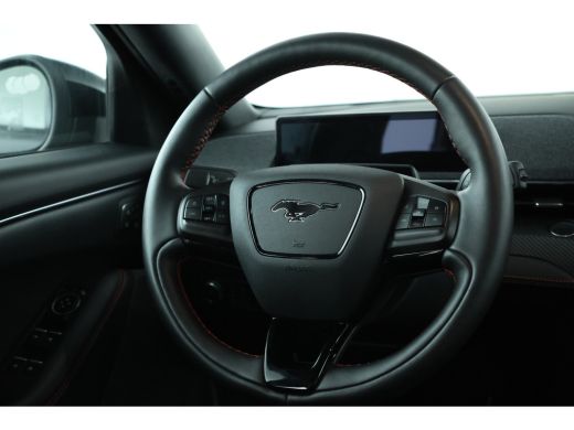 Ford Mustang Mach-E Mach-E AWD 75 kWh ActivLease financial lease