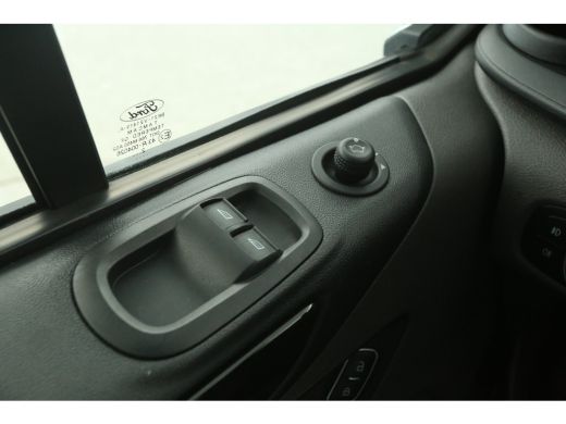 Ford Transit Custom 2.0 TDCI L2H1 | 2800KG Trekgew. | Trekh. | Airco | Cruise | Carplay | 3 Zits | Stoelverw. | Parke... ActivLease financial lease