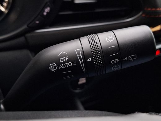 Mazda 3 2.0 e-SkyActiv-X M Hybrid 186 Nagisa | Aero pakket | Alcantara/Leder met stoelgeheugen | Achterui... ActivLease financial lease