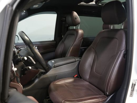 Mercedes-Benz V-Klasse 250d DC Dubbel Cabine Exclusive AMG/ Pano/ Stoelvent./ Mem.Stoelen/ Koelvak/ Adapt.Cruise/ 360 Ca... ActivLease financial lease