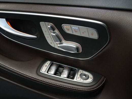 Mercedes-Benz V-Klasse 250d DC Dubbel Cabine Exclusive AMG/ Pano/ Stoelvent./ Mem.Stoelen/ Koelvak/ Adapt.Cruise/ 360 Ca... ActivLease financial lease