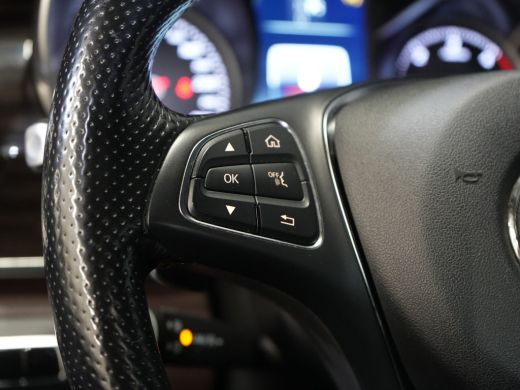 Mercedes-Benz V-Klasse 250d DC Dubbel Cabine Exclusive AMG/ Pano/ Stoelvent./ Mem.Stoelen/ Koelvak/ Adapt.Cruise/ 360 Ca... ActivLease financial lease