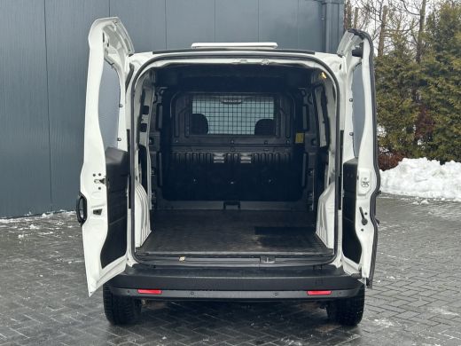 Opel Combo 1.3 CDTI 96 PK E6 / L2H1 / MAXI / AIRCO / CRUISE CONTROL / PARKEERSENSOREN / SCHUIFDEUR ActivLease financial lease