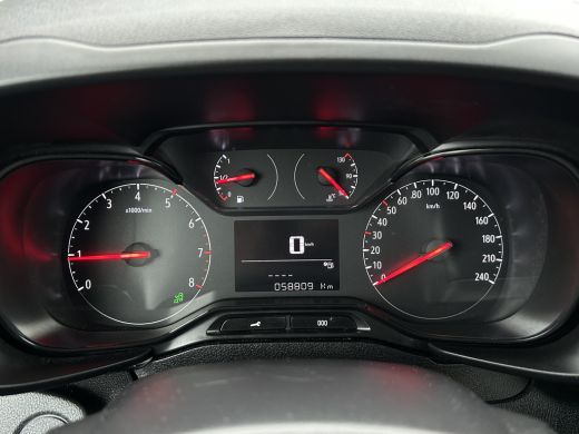 Opel Combo 1.5D 102 PK / L2H1 / 1e EIG. / 58.809 KM / CAMERA / CRUISE / AIRCO / NAVI / CARPLAY ActivLease financial lease