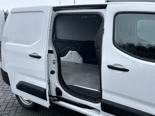 Opel Combo 1.5D 102 PK / L2H1 / 1e EIG. / 58.809 KM / CAMERA / CRUISE / AIRCO / NAVI / CARPLAY ActivLease financial lease