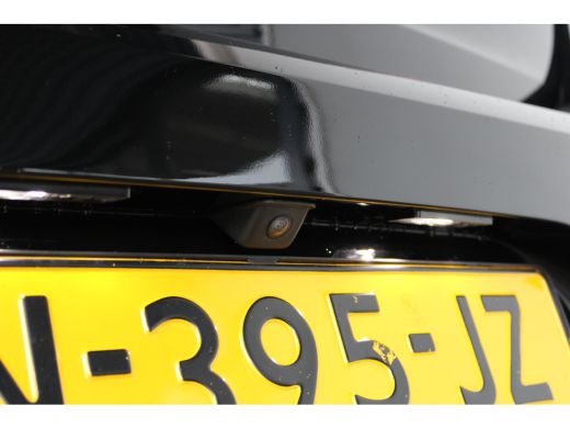 Opel Corsa-e Elegance 50 kWh 3 Fase | Warmtepomp | Navigatie | Apple Carplay | Climate control | Dodehoek dete... ActivLease financial lease