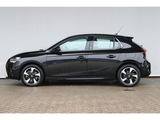 Opel Corsa-e Elegance 50 kWh 3 Fase | Warmtepomp | Navigatie | Apple Carplay | Climate control | Dodehoek dete... ActivLease financial lease