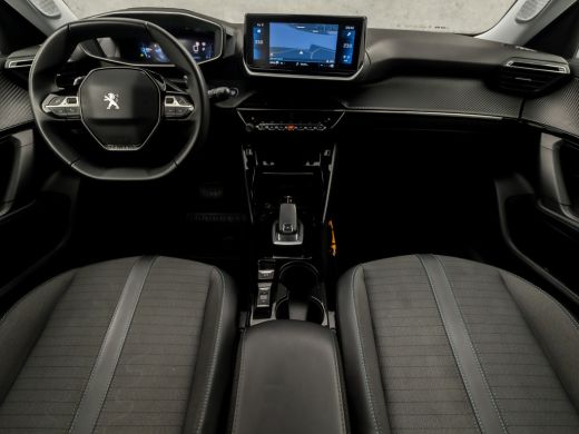 Peugeot 2008 1.2 PureTech Allure Sport Automaat 131Pk (VIRTUAL COCKPIT, APPLE CARPLAY, LEDER, 360 CAMERA, STOE... ActivLease financial lease