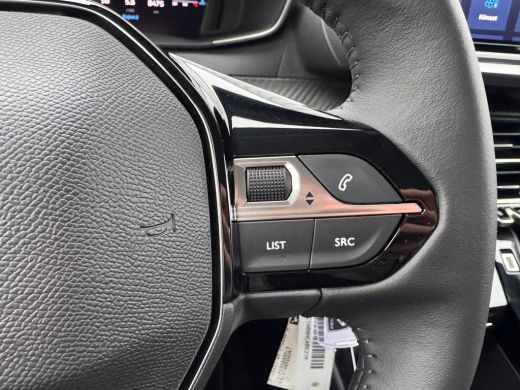 Peugeot 208 1.2 PureTech 100PK Allure | Demo Deal | Camera | parkeersensoren | Apple Carplay / Android Auto |... ActivLease financial lease