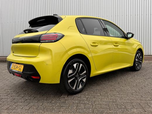 Peugeot 208 1.2 PureTech 100PK Allure | Demo Deal | Camera | parkeersensoren | Apple Carplay / Android Auto |... ActivLease financial lease