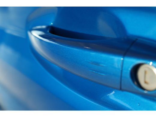 Peugeot 208 Hybrid 110 e-DCS6 GT | Cruise Control | 360 Camera | Navigatie | Carplay | Keyless | BLIS | 17 Inch ActivLease financial lease