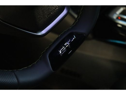 Peugeot 208 Hybrid 110 e-DCS6 GT | Cruise Control | 360 Camera | Navigatie | Carplay | Keyless | BLIS | 17 Inch ActivLease financial lease