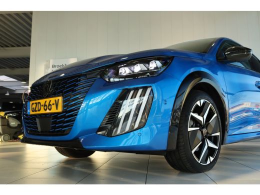 Peugeot 208 Hybrid 110 e-DCS6 GT | Cruise Control | 360 Camera | Navigatie | Carplay | Keyless | BLIS | 17 Inch ActivLease financial lease