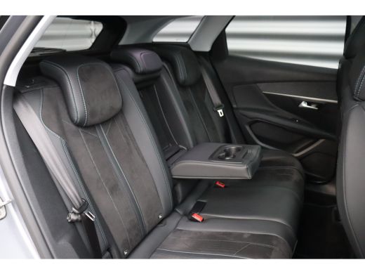 Peugeot 3008 1.2 PURETECH 130PK ALLURE CROSSWAY / NAVI / LEDER / XENON / CLIMA / LED / PDC / 19" LMV / KEYLESS... ActivLease financial lease