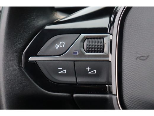 Peugeot 3008 1.2 PURETECH 130PK ALLURE CROSSWAY / NAVI / LEDER / XENON / CLIMA / LED / PDC / 19" LMV / KEYLESS... ActivLease financial lease