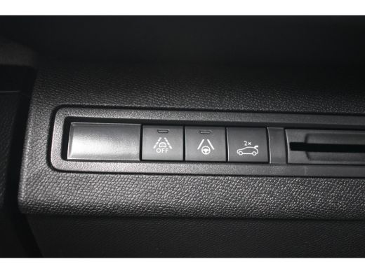 Peugeot 5008 1.2 Hybrid GT 145pk 7p. | Massage | Schuif-/Kanteldak | Elektr. Stoelen | Stoelverwarming | Elekt... ActivLease financial lease