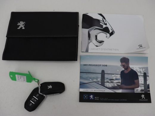 Peugeot 508 1.6 HYbrid 225 Allure | Adaptive cruise | Half leder | Marix LED | Carplay | Camera | Keyless | N... ActivLease financial lease