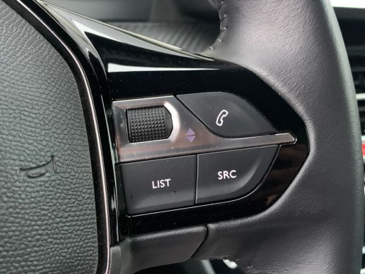 Peugeot e-2008 EV Allure 54 kWh Airco | Camera | Cruise Control | DAB | Keyless | LED | Navi | PDC V&A | ActivLease financial lease