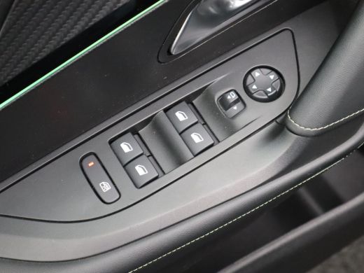 Peugeot e-2008 EV GT 50 kWh Automaat | Achteruitrijcamera | Apple Carplay/Android Auto|telefoonintegratie premiu... ActivLease financial lease