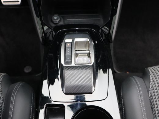 Peugeot e-2008 EV GT 50 kWh Automaat | Achteruitrijcamera | Apple Carplay/Android Auto|telefoonintegratie premiu... ActivLease financial lease